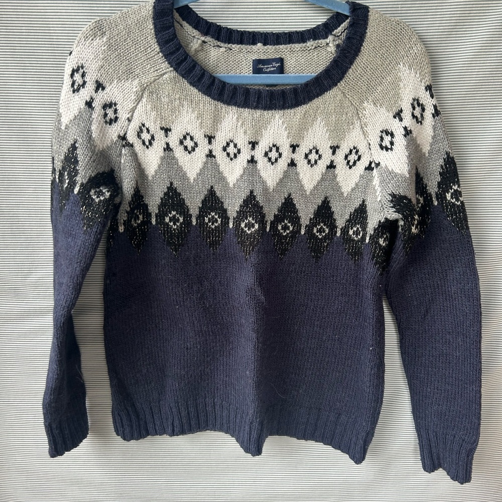 American Eagle Outfitters Navy and Cream Patterned Sweater winter